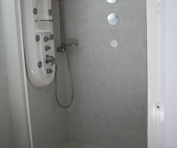 App. 6 Couchages 3 Stationnement Gratuit Apartment Beziers